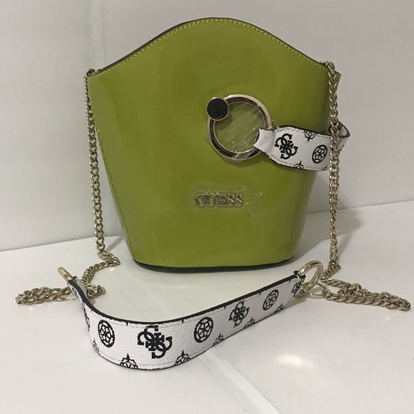 Guess Green crossbody - Picture 3 of 16
